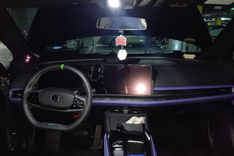 Used CHANGAN UNI-T 2023 2nd Generation 1.5T Sport Edition Flagship Version Center Console