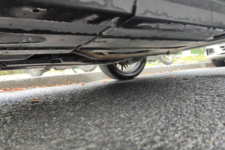 Used CHANGAN UNI-T 2023 Second-Generation 1.5T Prestige Model Chassis Rear Left