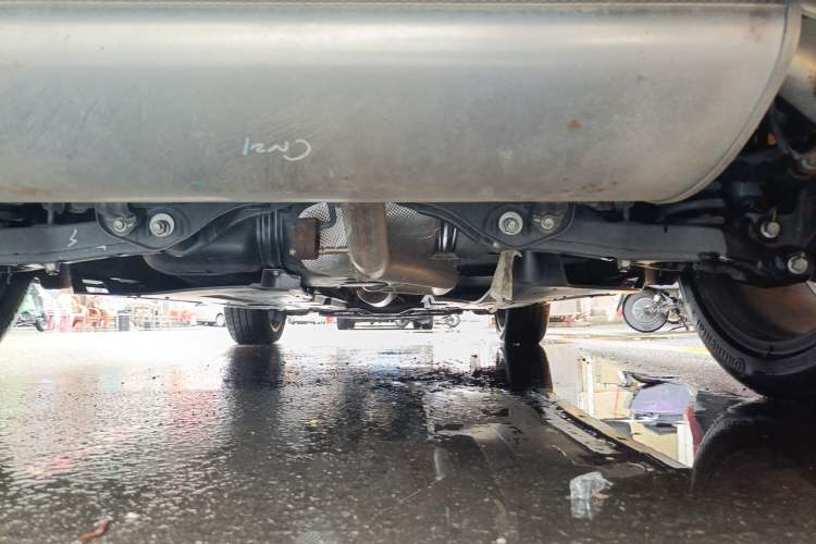 Used CHANGAN UNI-T 2023 Second-Generation 1.5T Prestige Model Chassis Rear