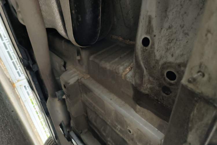 Used CHANGAN UNI-T 2023 Second-Generation 1.5T Prestige Model Chassis Rear Right