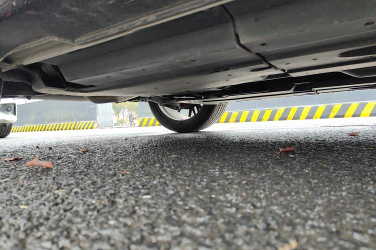 Used CHANGAN UNI-T 2023 Second-Generation 1.5T Prestige Model Chassis Rear Right