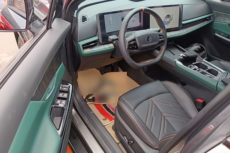 Used CHANGAN UNI-T 2023 2nd Generation 1.5T Sport Edition Prestige Version Driver Seat