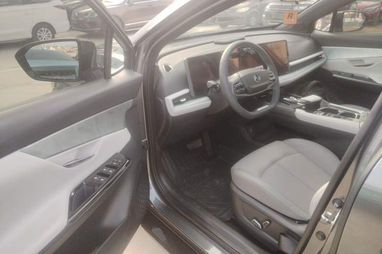 Used CHANGAN UNI-T 2023 Second-Generation 1.5T Prestige Model Driver Seat