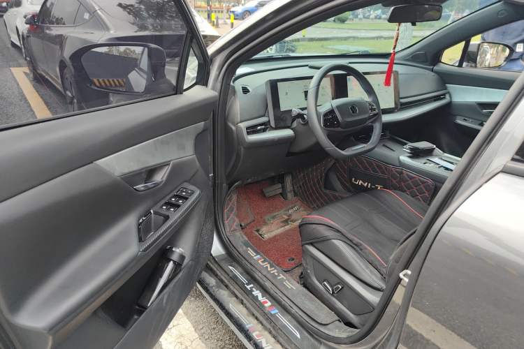 Used CHANGAN UNI-T 2023 Second-Generation 1.5T Prestige Model Driver Seat