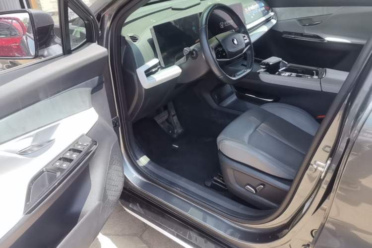Used CHANGAN UNI-T 2023 Second-Generation 1.5T Prestige Model Driver Seat