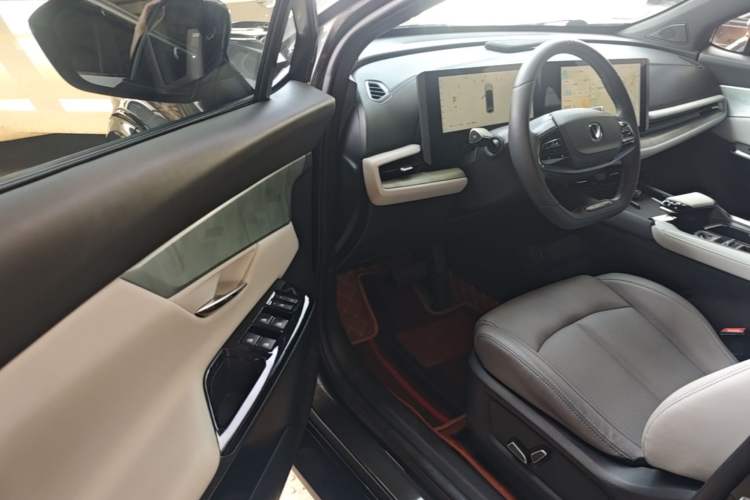 Used CHANGAN UNI-T 2023 Second-Generation 1.5T Prestige Model Driver Seat