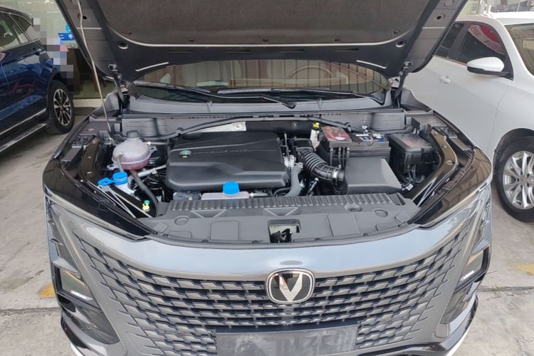 Used CHANGAN UNI-T 2023 Second-Generation 1.5T Prestige Model Engine Bay
