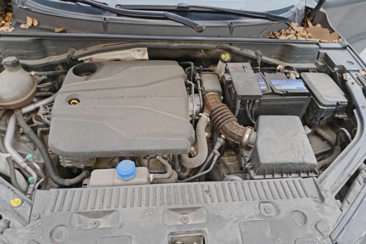 Used CHANGAN UNI-T 2023 2nd Generation 1.5T Sport Edition Prestige Version Engine Bay