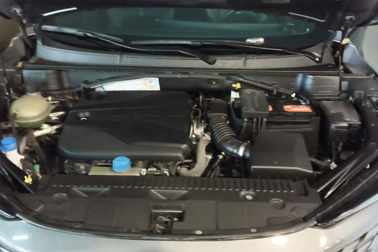 Used CHANGAN UNI-T 2023 2nd Generation 1.5T Sport Edition Flagship Version Engine Bay
