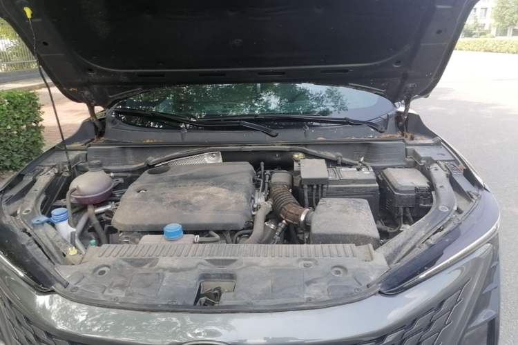 Used CHANGAN UNI-T 2023 2nd Generation 1.5T Luxury Version Engine Bay