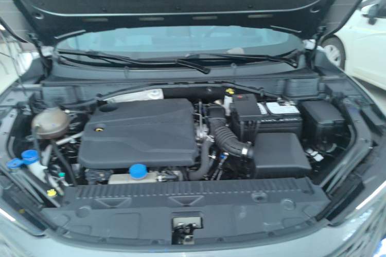 Used CHANGAN UNI-T 2023 2nd Generation 1.5T Excellence Version Engine Bay