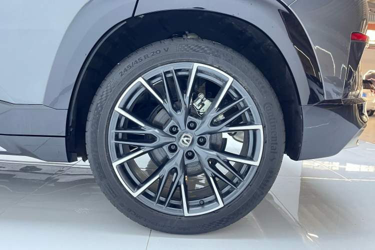 Used CHANGAN UNI-T 2023 Second-Generation 1.5T Prestige Model Exterior 10