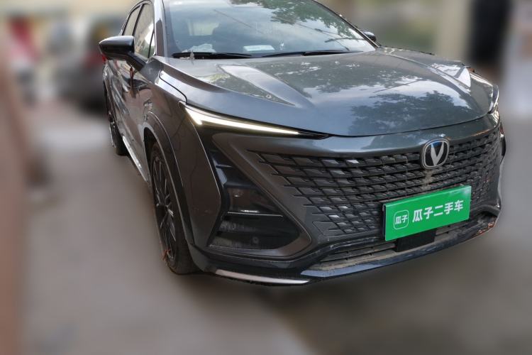 Used CHANGAN UNI-T 2023 Second-Generation 1.5T Prestige Model Exterior 2