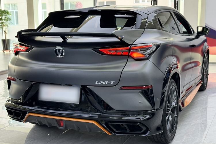 Used CHANGAN UNI-T 2023 2nd Generation 1.5T Sport Edition Flagship Version Exterior 4