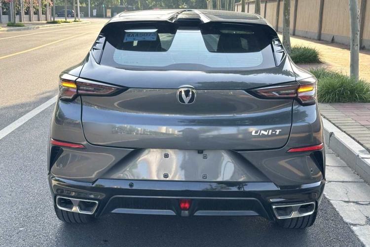 Used CHANGAN UNI-T 2023 Second-Generation 1.5T Prestige Model Exterior 4