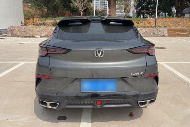 Used CHANGAN UNI-T 2023 Second-Generation 1.5T Prestige Model Exterior 6