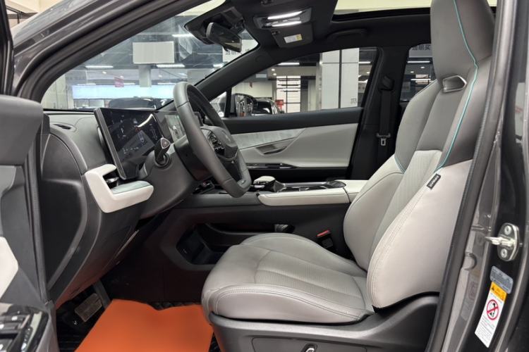 Used CHANGAN UNI-T 2023 Second-Generation 1.5T Prestige Model Exterior 7