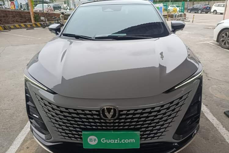 Used CHANGAN UNI-T 2023 Second-Generation 1.5T Prestige Model Front