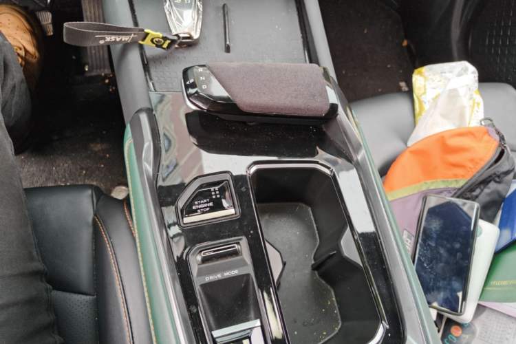 Used CHANGAN UNI-T 2023 2nd Generation 1.5T Sport Edition Prestige Version Gear Lever