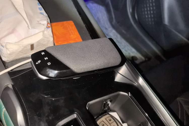 Used CHANGAN UNI-T 2023 2nd Generation 1.5T Sport Edition Flagship Version Gear Lever