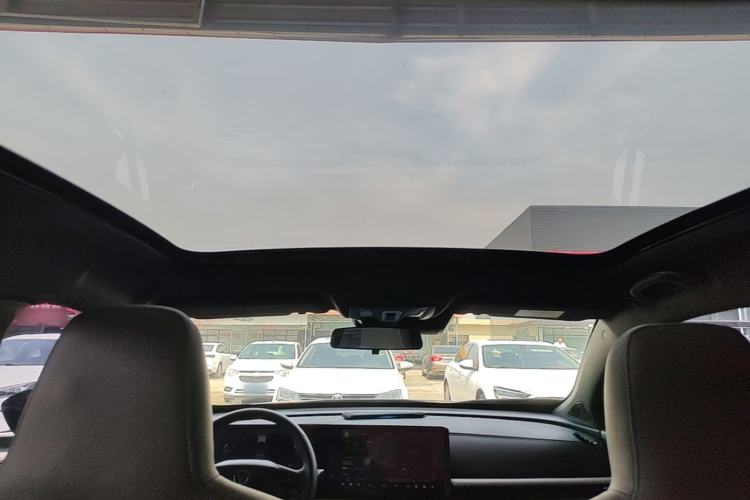 Used CHANGAN UNI-T 2023 Second-Generation 1.5T Prestige Model Headliner