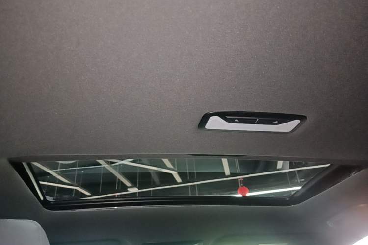Used CHANGAN UNI-T 2023 2nd Generation 1.5T Luxury Version Headliner