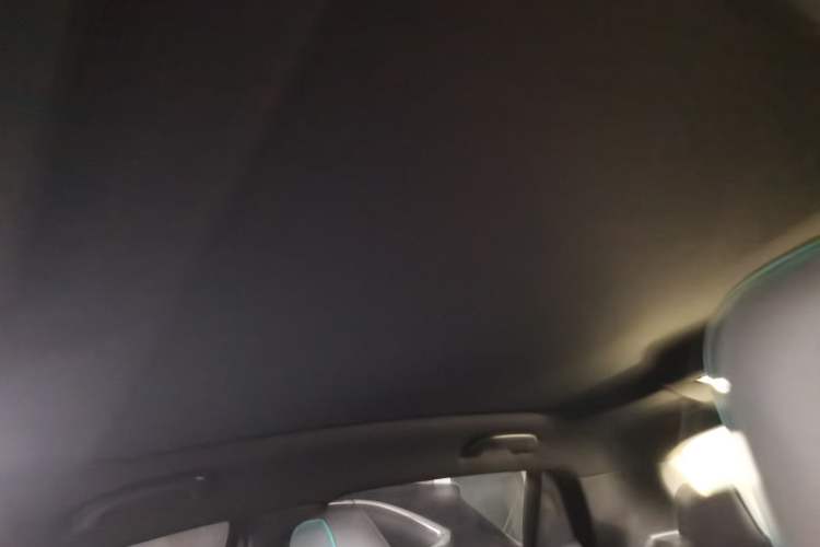 Used CHANGAN UNI-T 2023 Second-Generation 1.5T Prestige Model Headliner