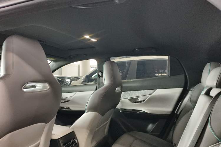 Used CHANGAN UNI-T 2023 2nd Generation 1.5T Luxury Version Headliner