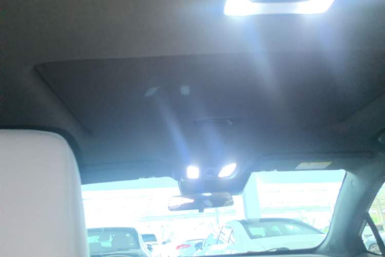Used CHANGAN UNI-T 2023 2nd Generation 1.5T Excellence Version Headliner