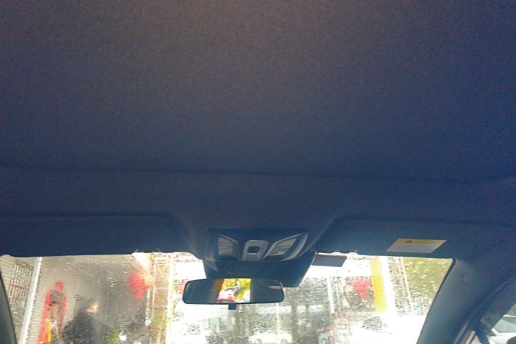 Used CHANGAN UNI-T 2023 Second-Generation 1.5T Prestige Model Headliner