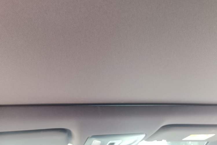 Used CHANGAN UNI-T 2023 Second-Generation 1.5T Prestige Model Headliner