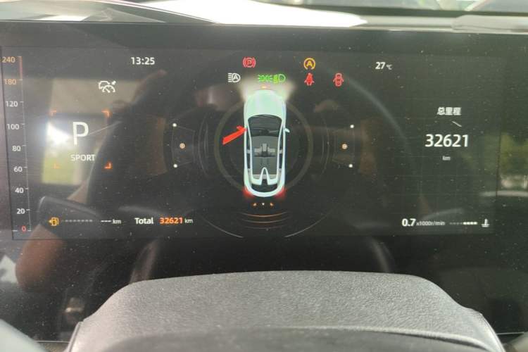 Used CHANGAN UNI-T 2023 Second-Generation 1.5T Prestige Model Instrument Cluster