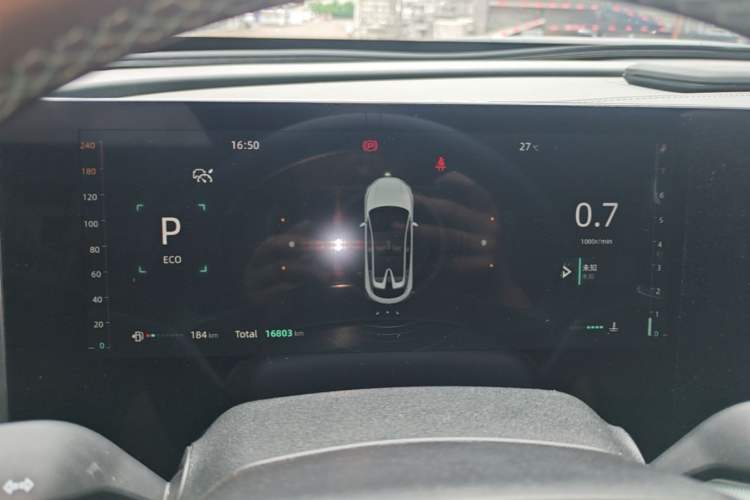 Used CHANGAN UNI-T 2023 Second-Generation 1.5T Prestige Model Instrument Cluster