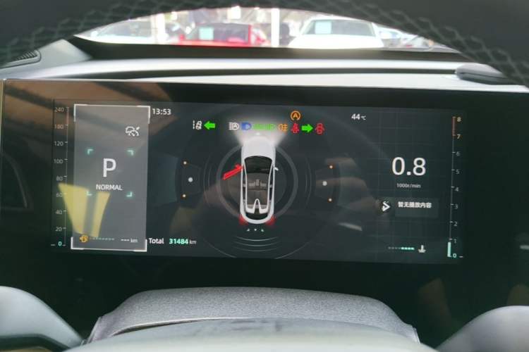 Used CHANGAN UNI-T 2023 Second-Generation 1.5T Prestige Model Instrument Cluster