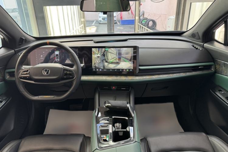 Used CHANGAN UNI-T 2023 2nd Generation 1.5T Sport Edition Flagship Version Interior 1