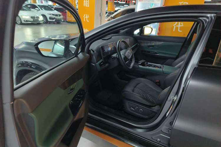 Used CHANGAN UNI-T 2023 2nd Generation 1.5T Sport Edition Prestige Version Interior 1