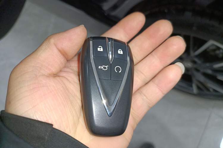 Used CHANGAN UNI-T 2023 Second-Generation 1.5T Prestige Model Interior 1