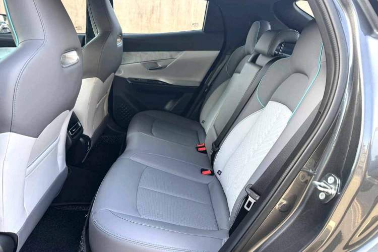 Used CHANGAN UNI-T 2023 Second-Generation 1.5T Prestige Model Interior 1