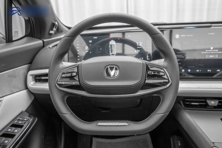 Used CHANGAN UNI-T 2023 Second-Generation 1.5T Prestige Model Interior 3