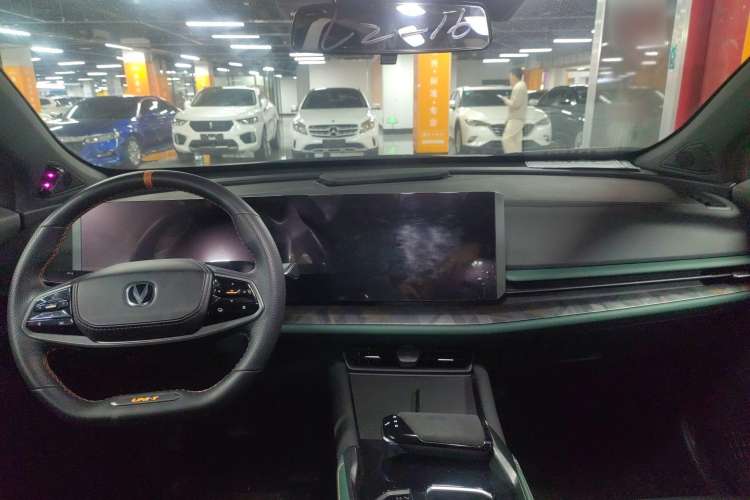 Used CHANGAN UNI-T 2023 2nd Generation 1.5T Sport Edition Prestige Version Interior 3