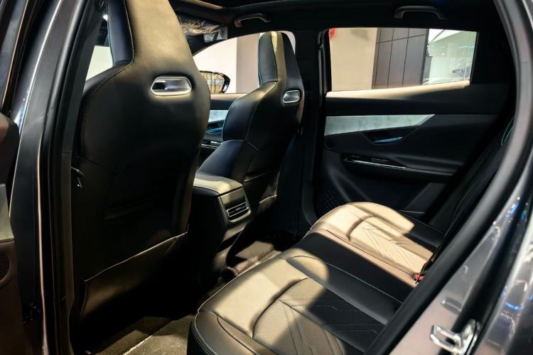 Used CHANGAN UNI-T 2023 Second-Generation 1.5T Prestige Model Interior 3
