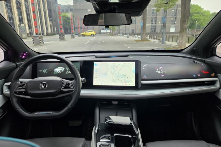 Used CHANGAN UNI-T 2023 Second-Generation 1.5T Prestige Model Interior 3