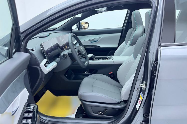 Used CHANGAN UNI-T 2023 Second-Generation 1.5T Prestige Model Interior 4