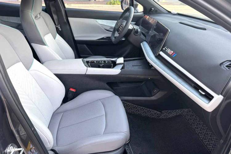 Used CHANGAN UNI-T 2023 Second-Generation 1.5T Prestige Model Interior 4