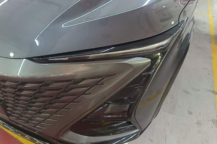Used CHANGAN UNI-T 2023 Second-Generation 1.5T Prestige Model Left Front Headlight