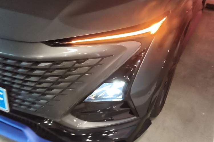 Used CHANGAN UNI-T 2023 2nd Generation 1.5T Sport Edition Flagship Version Left Front Headlight