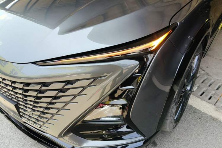 Used CHANGAN UNI-T 2023 Second-Generation 1.5T Prestige Model Left Front Headlight