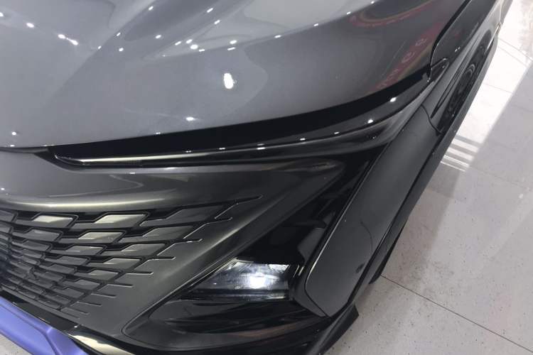 Used CHANGAN UNI-T 2023 2nd Generation 1.5T Sport Edition Flagship Version Left Front Headlight