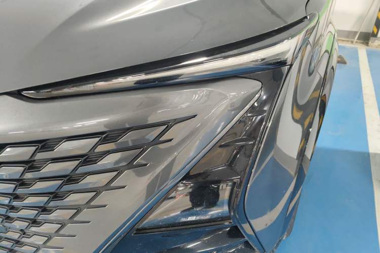 Used CHANGAN UNI-T 2023 Second-Generation 1.5T Prestige Model Left Front Headlight