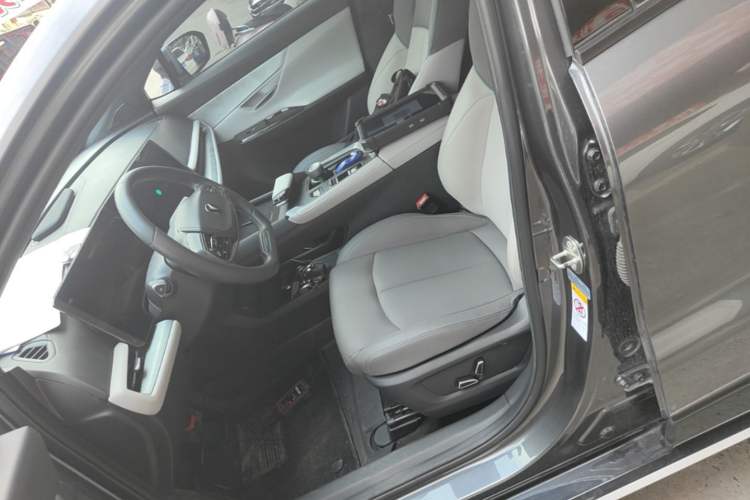 Used CHANGAN UNI-T 2023 Second-Generation 1.5T Prestige Model Left Front Seat